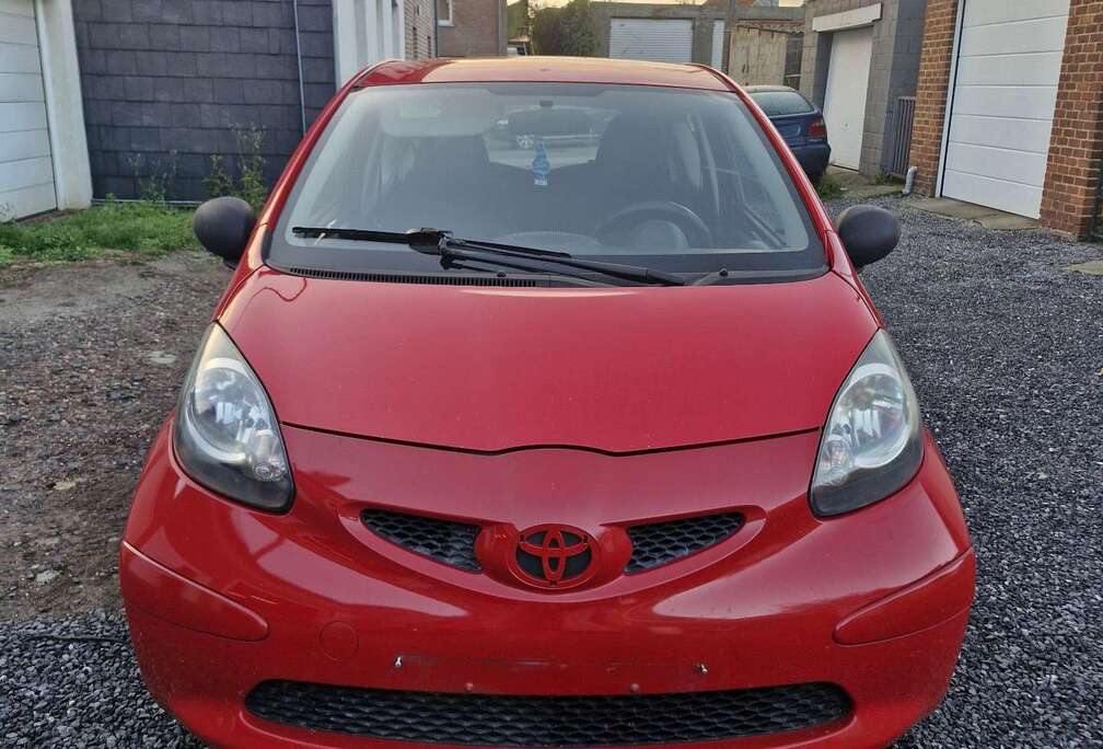 Toyota 1.0i VVT-i