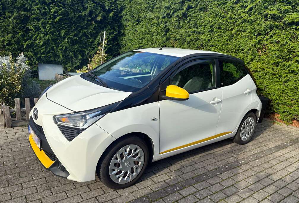 Toyota Aygo 1.0i VVT-i x-play