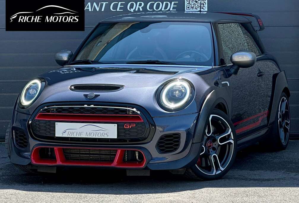 MINI GP 3 / LIMITED EDITION 1 OF 3000