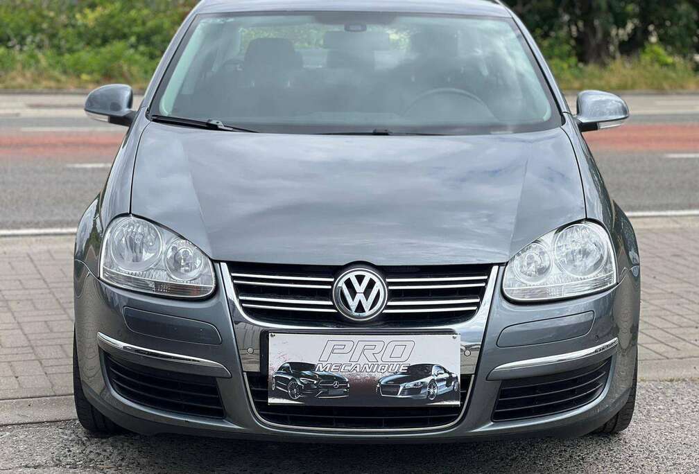 Volkswagen 1.6 CR TDi*Euro 5*Navi*Clim*Ve*Re*Vc*Ja*etc..