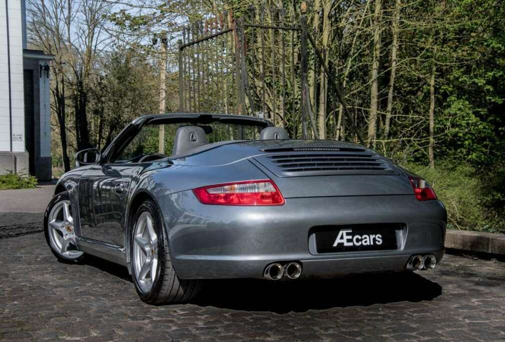 Porsche 911.1 / CARRERA 4 / CABRIOLET / TIPTRONIC / PASM