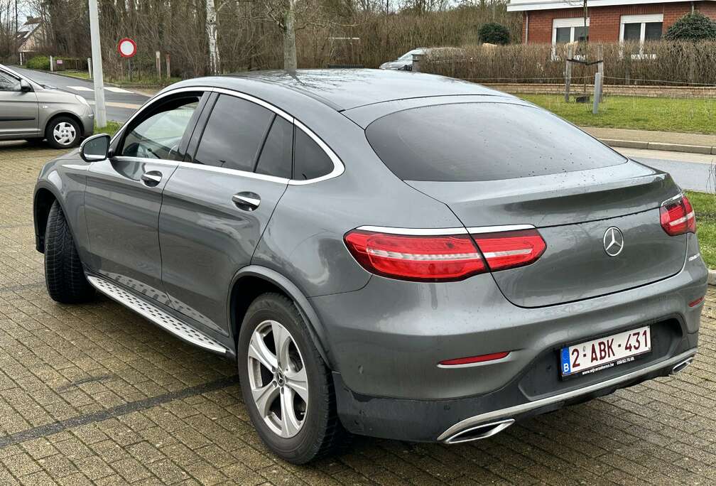 Mercedes-Benz d Coupe 4Matic 9G-TRONIC AMG Line