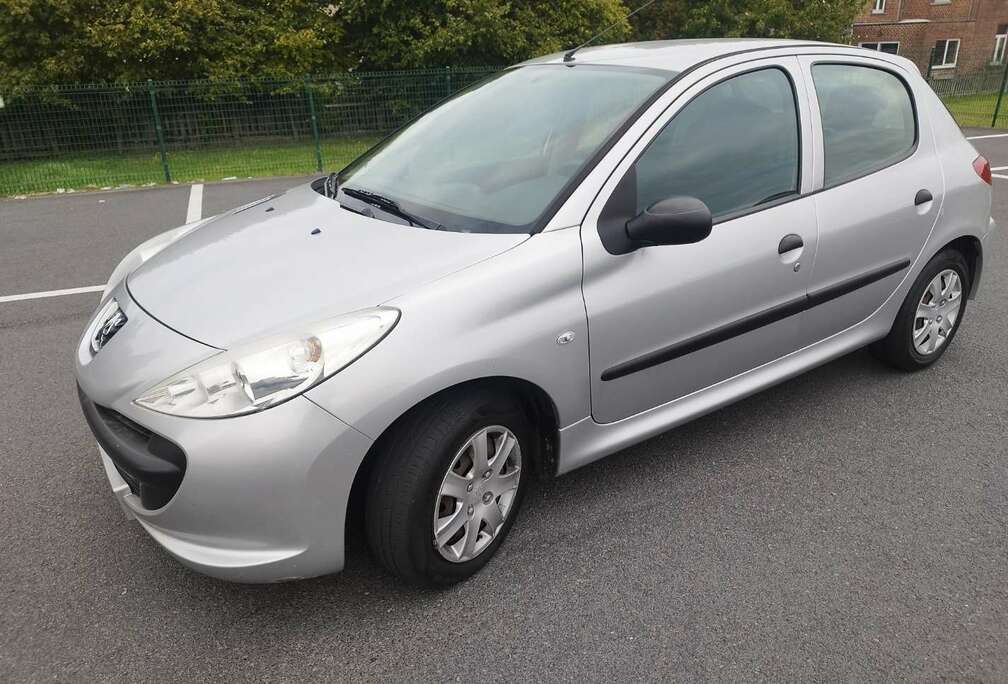 Peugeot 206  1.1i Trendy