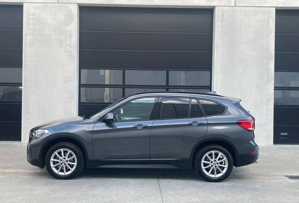 BMW sDrive18i Aut/Leder/LED/Head-Up/Trekhaak/Comforttoegang/ 2 Jaar Garantie