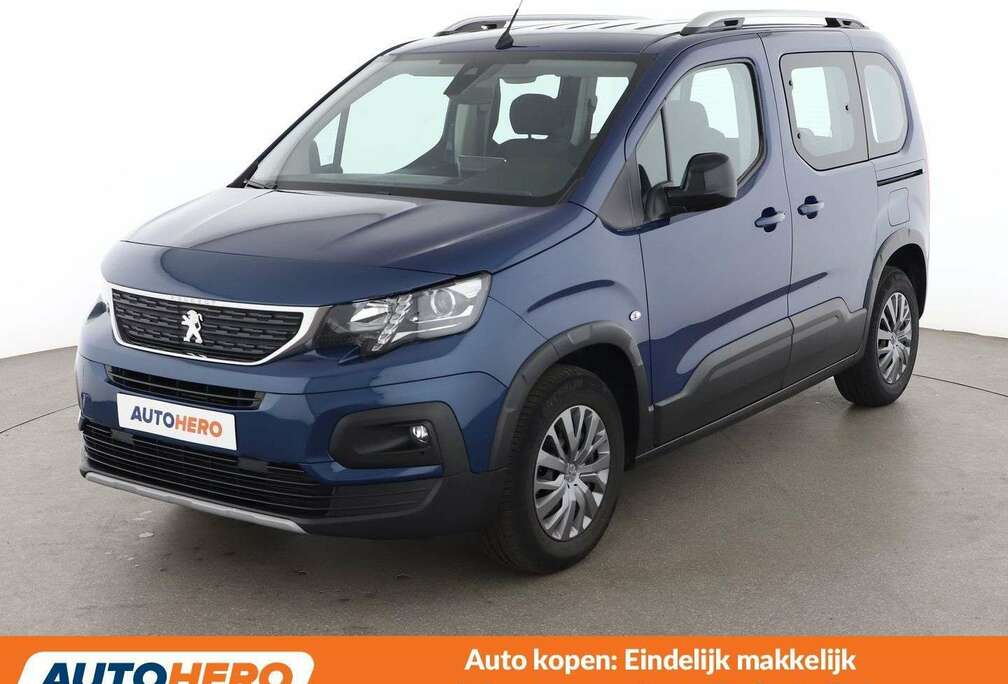 Peugeot 1.2 PureTech Allure L1
