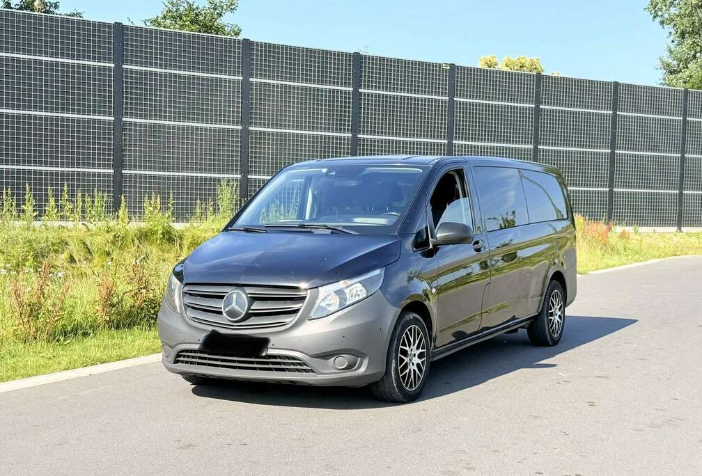 Mercedes-Benz Minibus 9 Place AUTOMATIC
