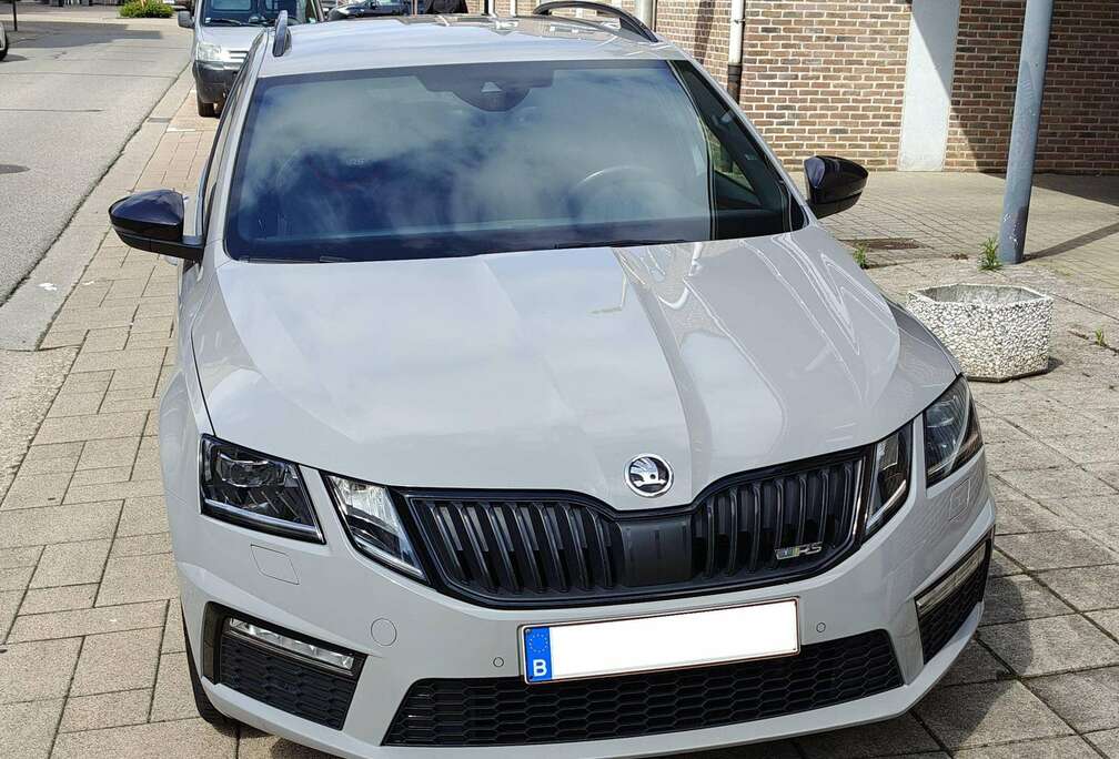 Skoda SW RS 2.0 TSI DSG