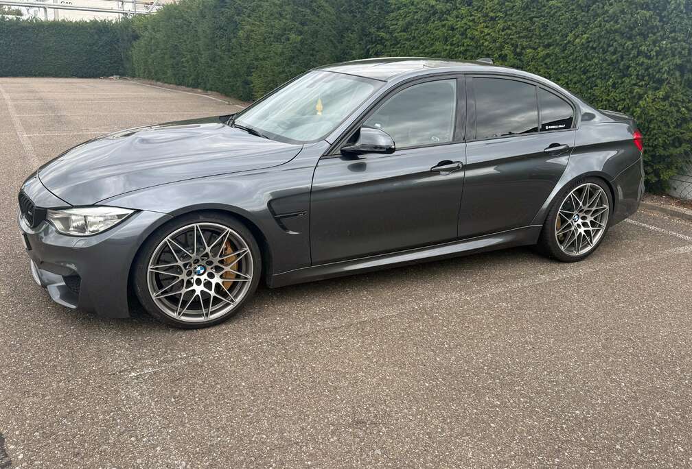 BMW M3 DKG Competition