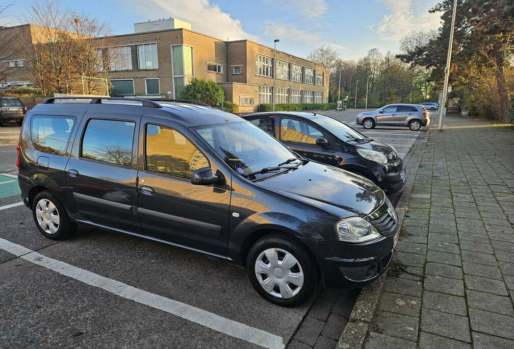 Dacia MCV 1.6 16V Laureate