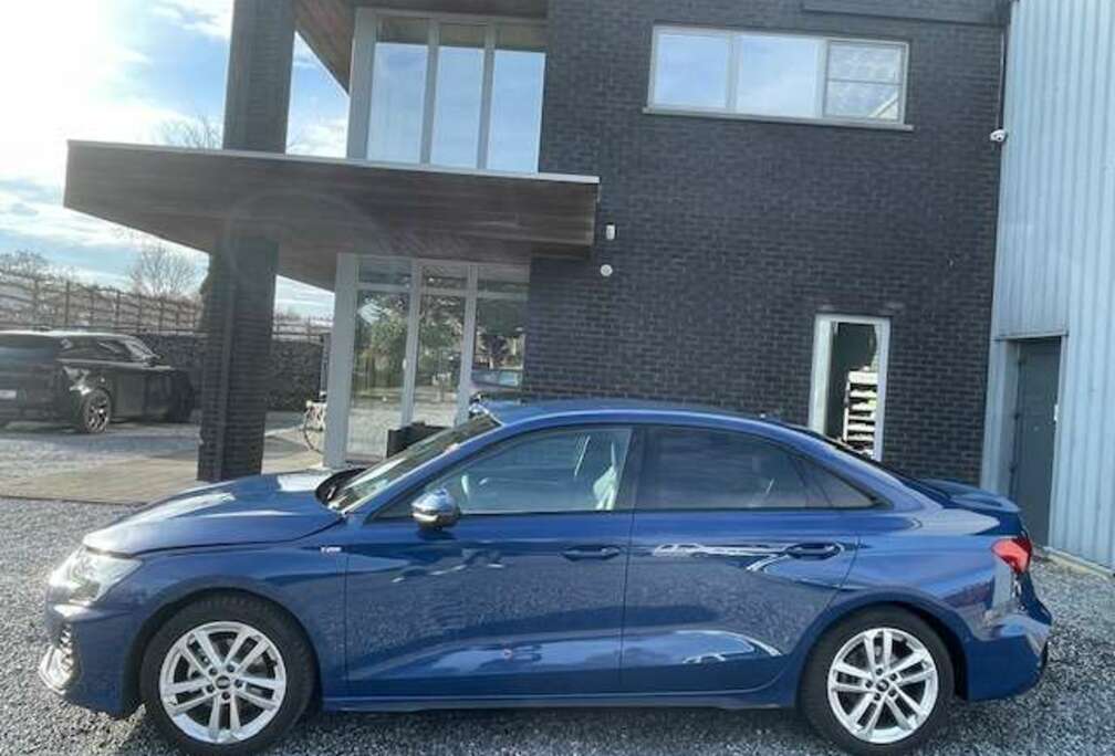 Audi 35 TFSI   S -Line Limousine Hybride Mild