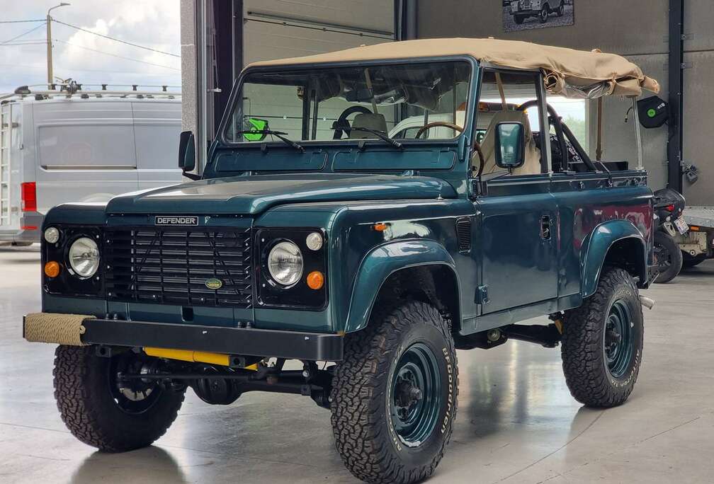 Land Rover TYPE 90  * FULL RESTAURER * TURBO DIESEL