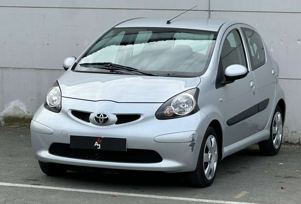 Toyota 1.0i VVT-i GARANTIE//28.000km