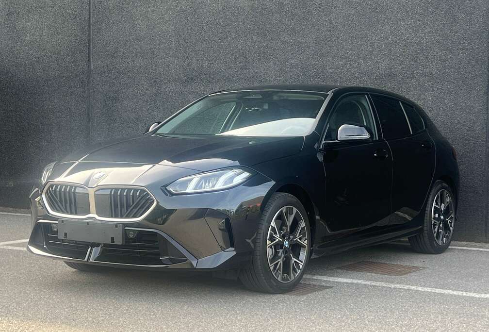 BMW 116i Aut.  289 km  M Sport  Shadow Line  Stoelverwarming  Nieuw