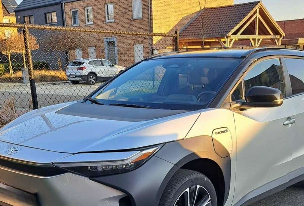 Toyota Dynamic Plus met panoramisch dak.
