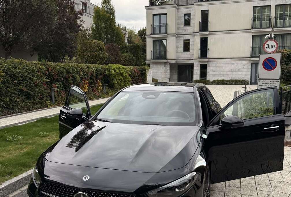 Mercedes-Benz AMG Line Full Option !