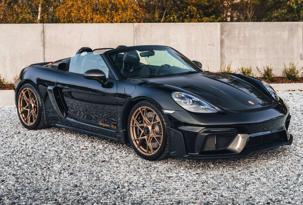 Porsche Spyder RS / Weissach / Black / Bucket Seats