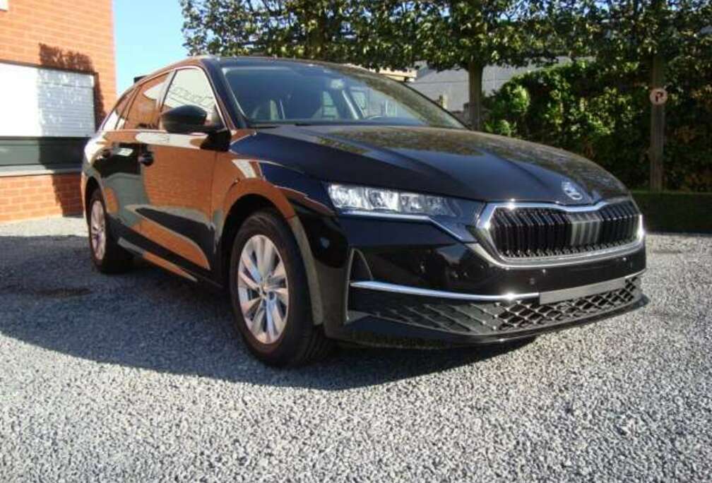 Skoda Octavia Combi 1.5 TSI mHEV DSG Selection