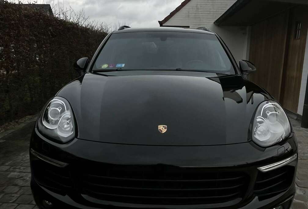 Porsche 3.0 TD V6 Platinum Edition Tiptronic S