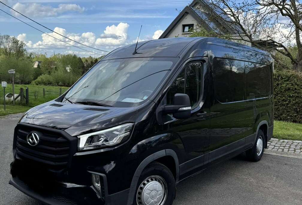 2.0 TDCi L3H2 Base RWD (EU6.2)