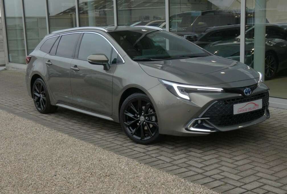 Toyota 1.8 Hybrid Premium 140pk +Head-up display +Sportzetels +Stuurwielverwarming +Zetelverwarming FACELIFT
