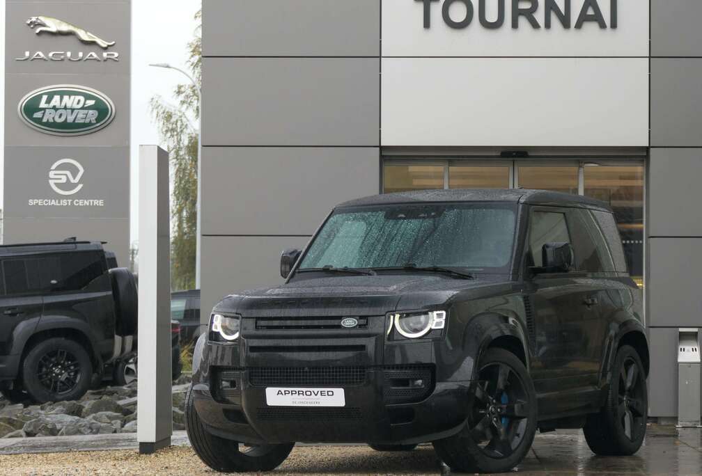 Land Rover New 90 P525 XV8 007 edition 1