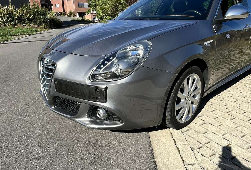 Alfa Romeo 1.6 JTDm Distinctive