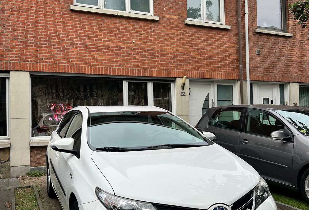 Toyota 1.8 VVT-i Hybrid Automatik Life