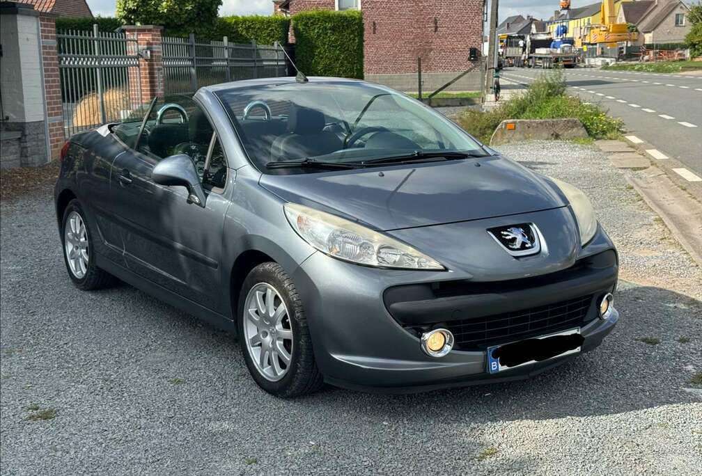 Peugeot CC 1.6i 16v Pack