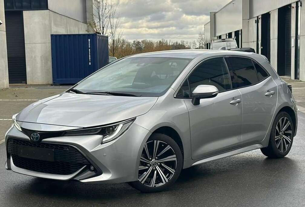 Toyota 1.8 AUT. HYBRID DESIGN SEMI-CUIR LED TVA