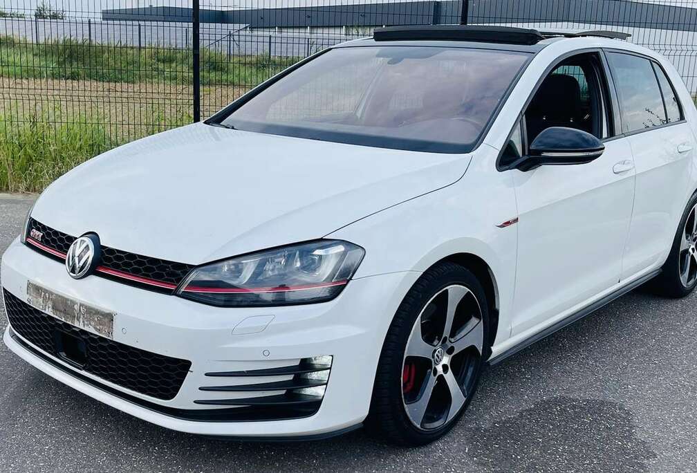Volkswagen Golf 7 GTI performance Full Options Euro 6B