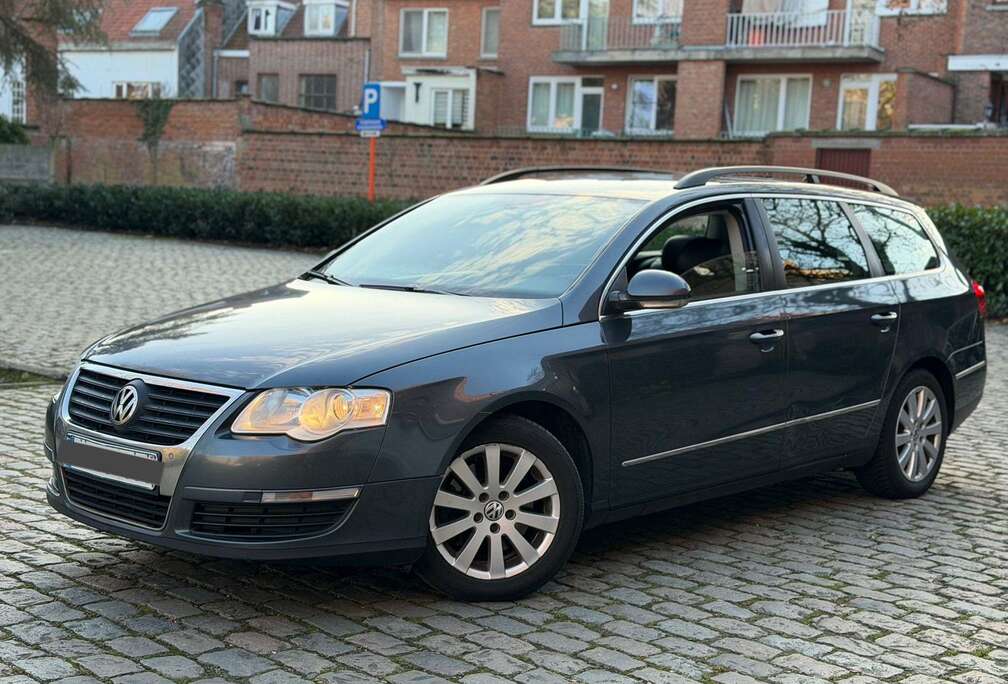 Volkswagen Passat 2.0 TDI FaceLift Model Euro 5 full optie