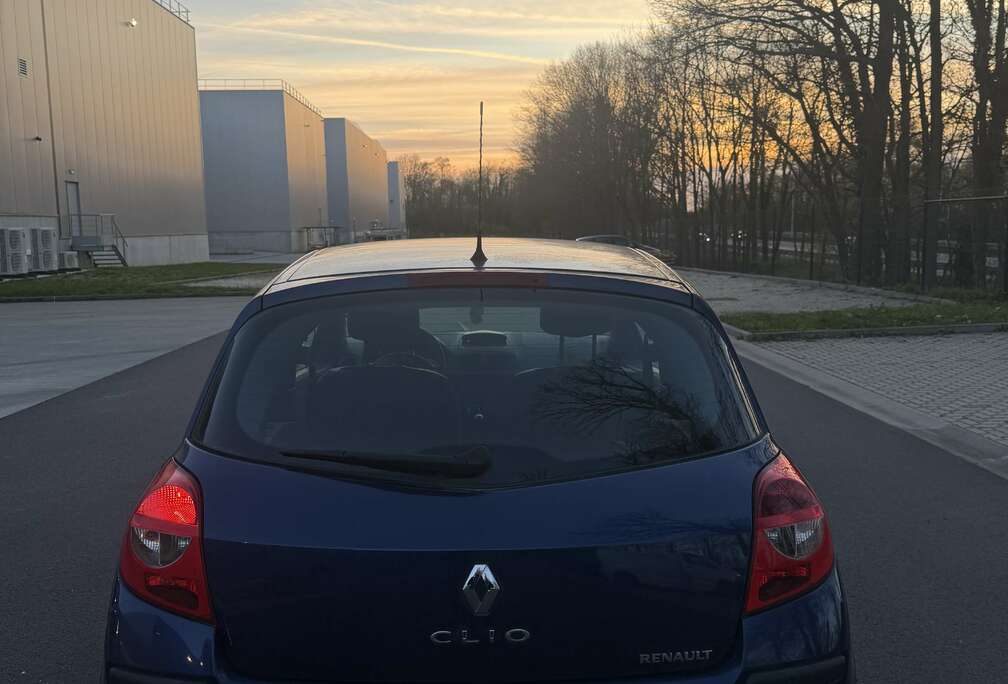 Renault 1.2i 16v Expression