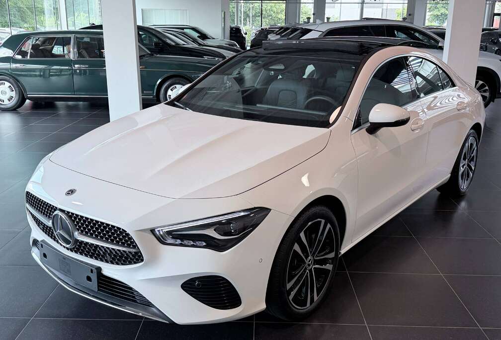 Mercedes-Benz CLA 180 AMG Line