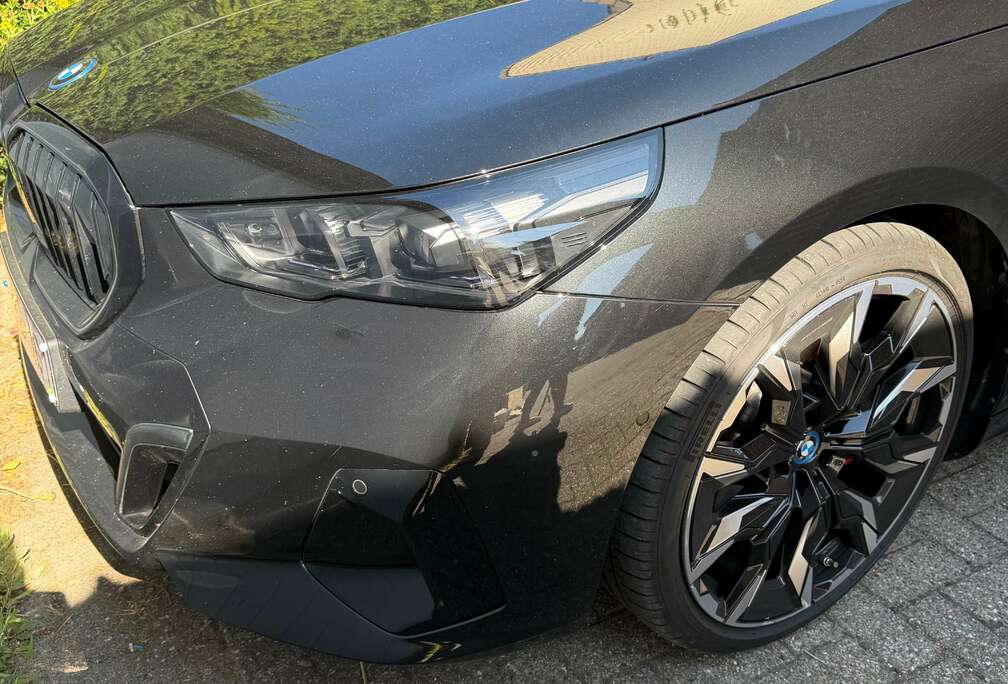 BMW 530eA PHEV (220 kW)