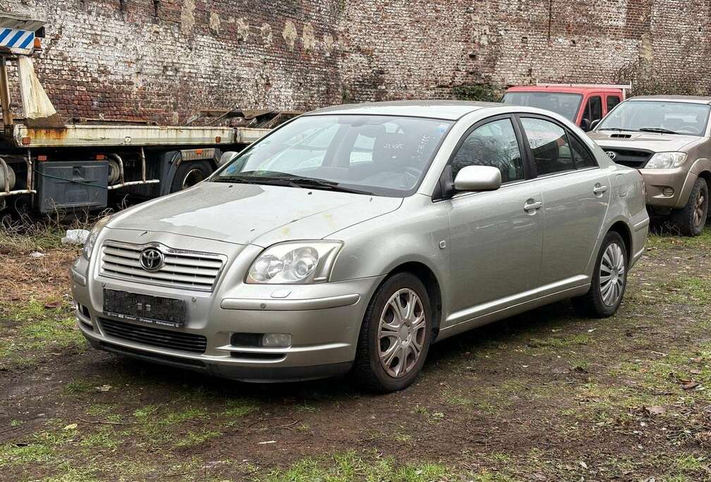 Toyota 145 VVT-i Linéa Sol Pack