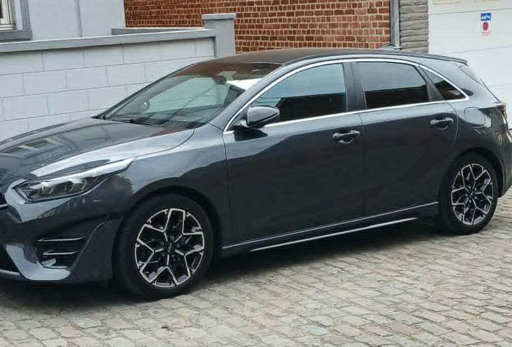 Kia Ceed 1.6 CRDi MHEV GT-Line DCT