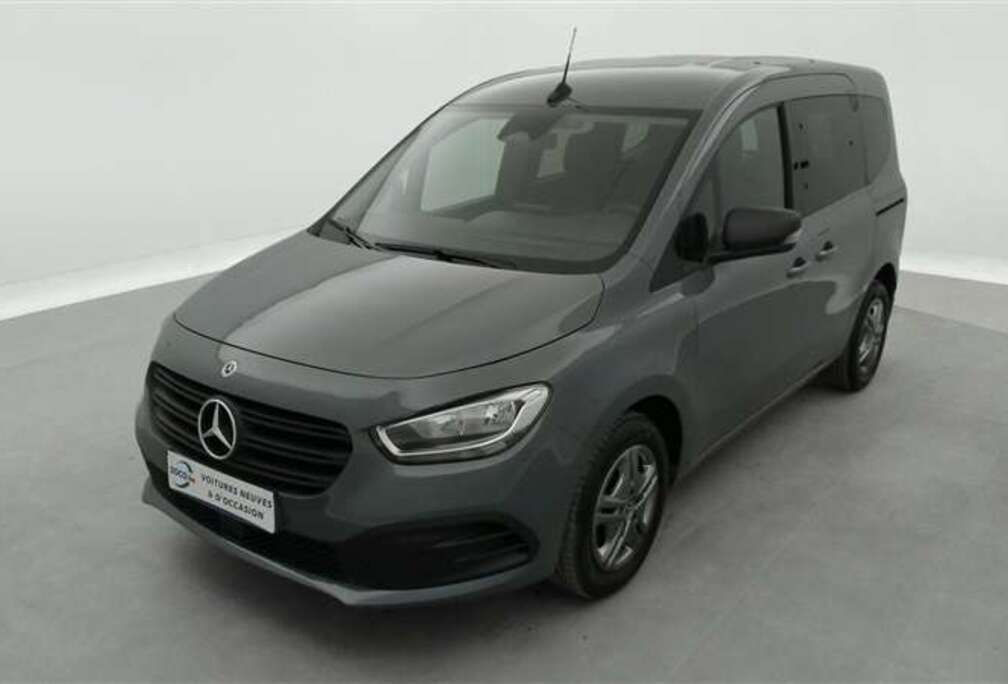 Mercedes-Benz Tourer Family NAVI / FULL LED / CAMERA / ALU