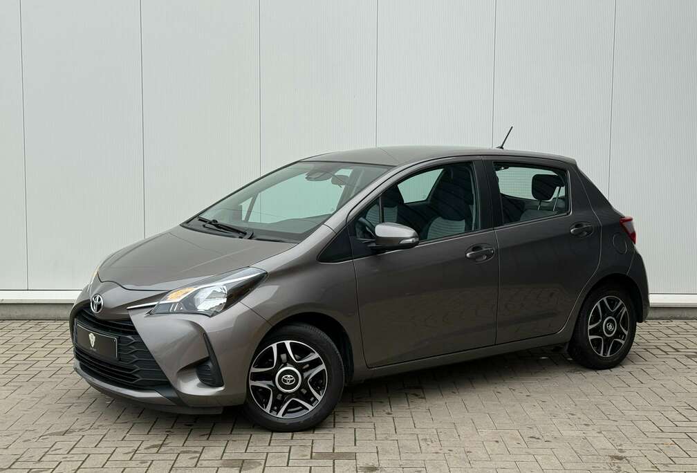 Toyota 1.5 VVT-i GARANTIE Airco Lane Assist Camera