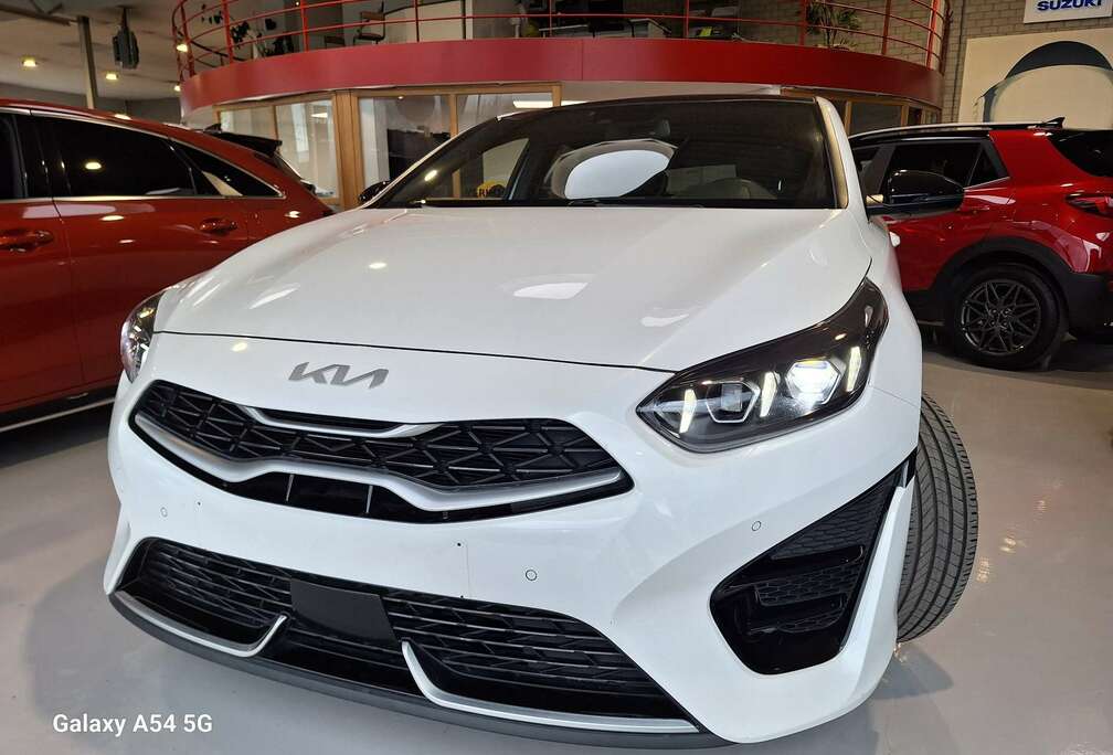 Kia GT-LINE 1.5T 7DCT - LEZ VALID 2035 - AUTOMATIC - 3