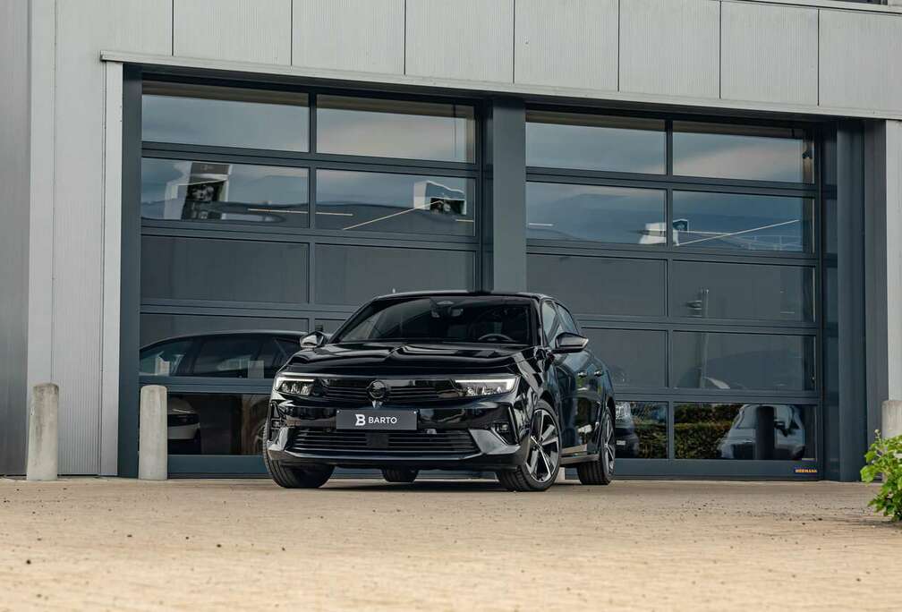 Opel GS  130 PK AT  Afn. Trekhaak  360  Zetelve...