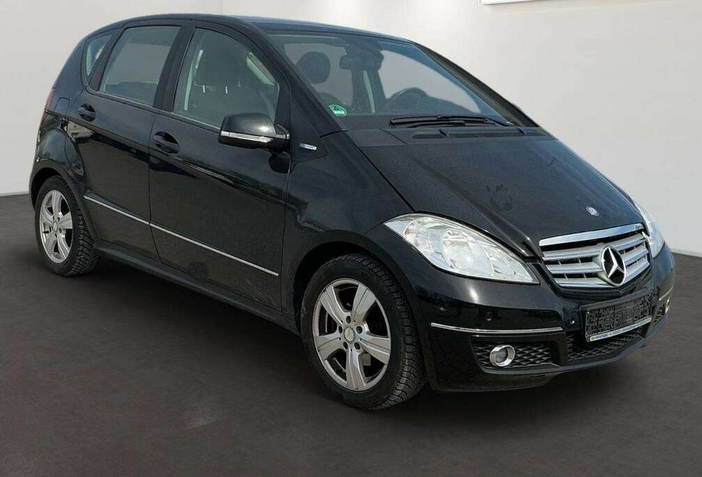 Mercedes-Benz A 160 BlueEFFICIENCY Avantgarde - Parkingssensoren - Zetelverwarming - Leder