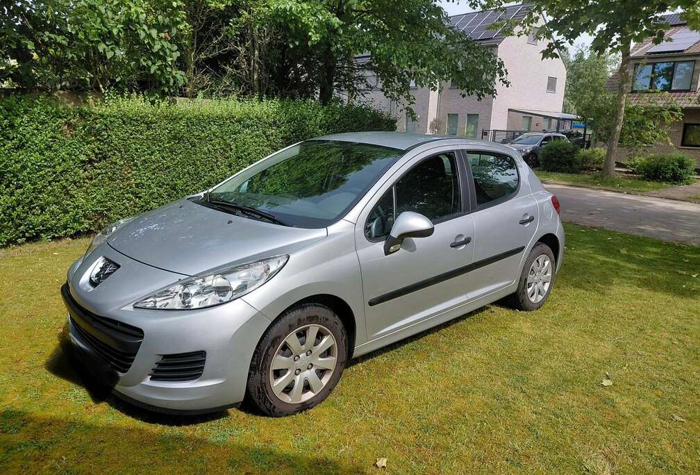 Peugeot 207 1.4i Millesim 200