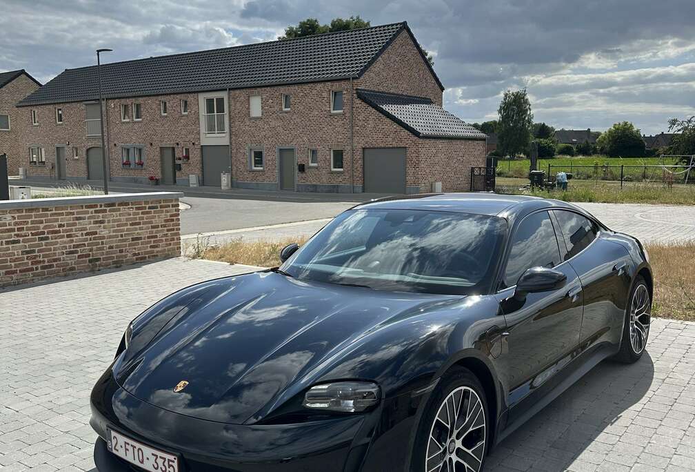 Porsche 93.4 kWh