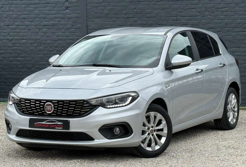 Fiat Tipo 1.4i Lounge /Navi/Led/Pdc/J.a/Garantie/