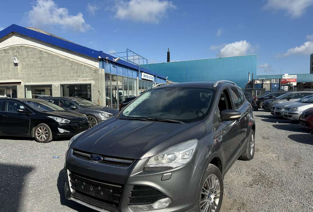 Ford 1.6 EcoBoost 2WD Champions Edition Start/Stop