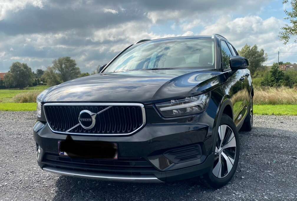 Volvo XC40+T5+Twin+Engine+DKG+Momentum+Pro