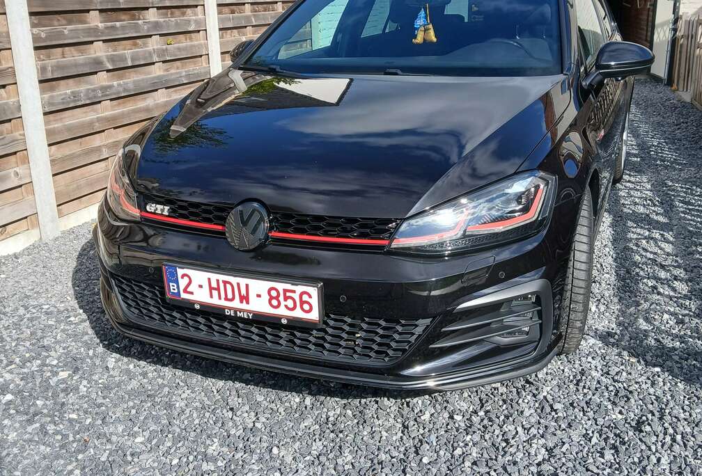 Volkswagen Golf GTI (BlueMotion Technology) DSG