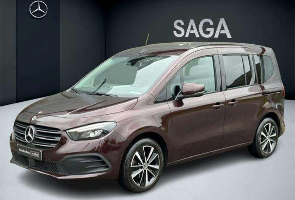 Mercedes-Benz Classe 180 d Progressive Automatique Attelage