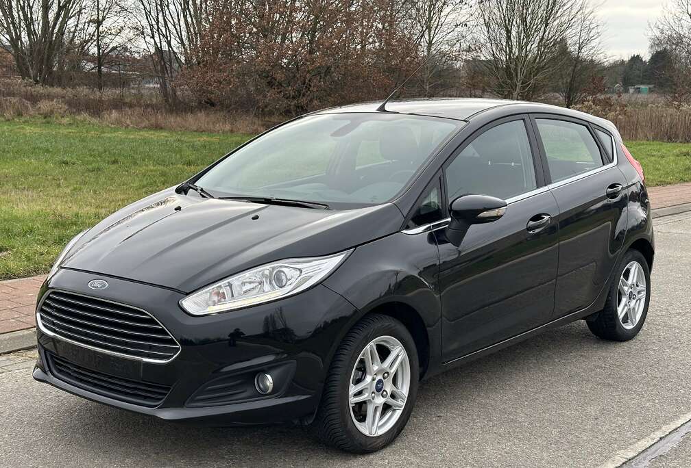 Ford 1.0i Essence Clim Jantes Carnet 5p Face-Lift