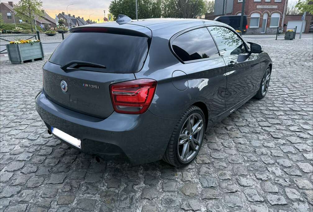 BMW BMW M135i  MOTEUR REFAIT  NEUF